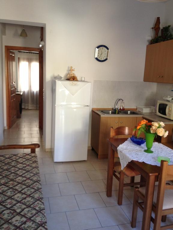 Nikos And Eva Studios Сімі Номер фото